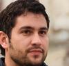 Carlos Henrique, cliente do serviço de limpeza de piscina